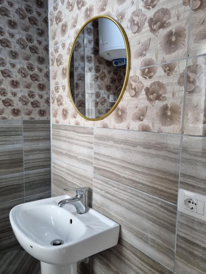 New Modern Studio In Central Tirana Apartamento Exterior foto
