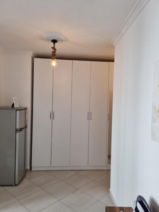 New Modern Studio In Central Tirana Apartamento Exterior foto
